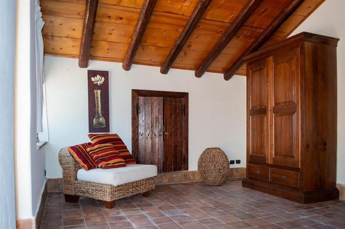 La Villa Di Tenute Foti Randazzese Николози Экстерьер фото